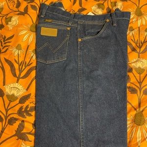 Like New Wrangler Cowboy Cut Jeans 13WMZ  40x34